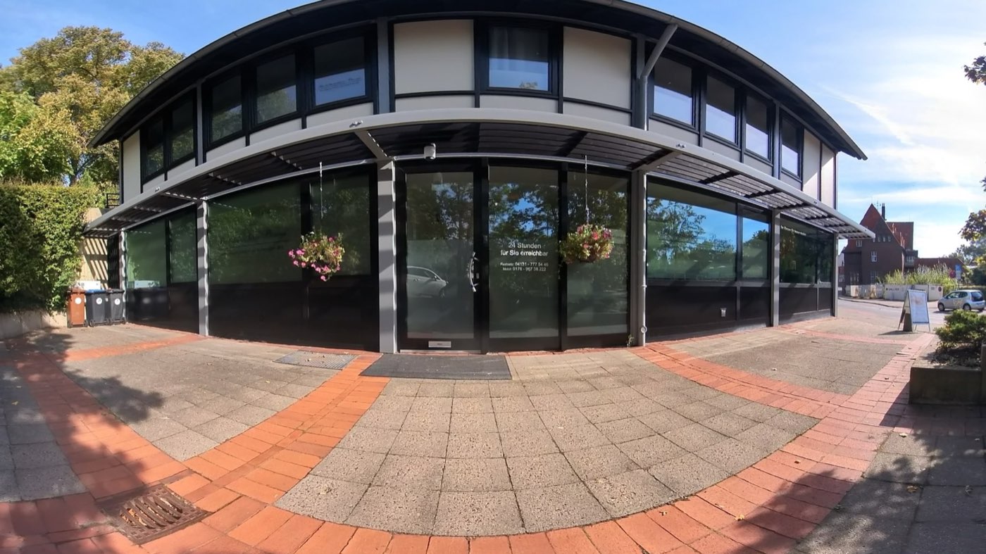 Eingang des Bestattungshauses Prange in der Egersdorffstraße